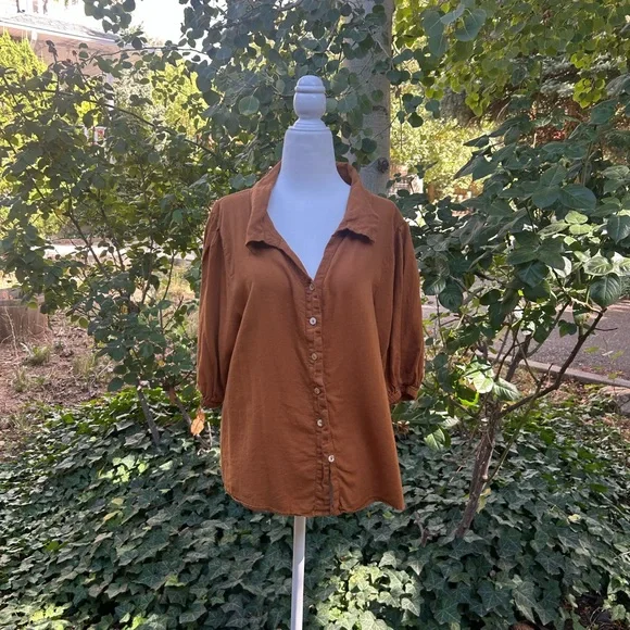 Heroes & Dreamers Rust Button-Front Blouse – Puff Sleeve Linen Blend Top (M) - Picture 1 of 5